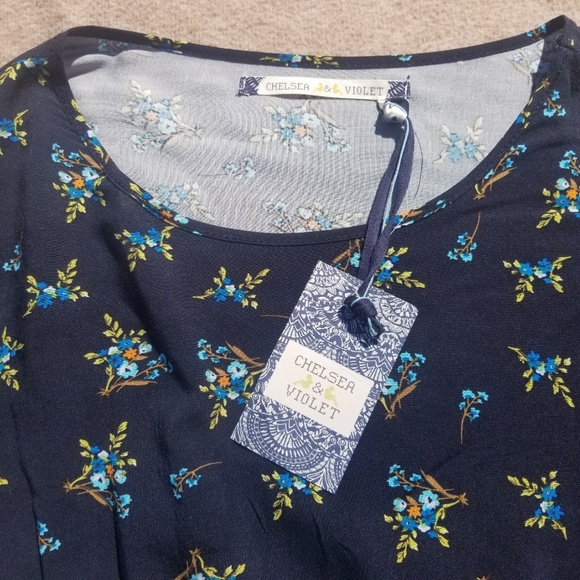 Chelsea and Violet Long Sleeve Shirt Floral Black - Picture 5 of 8